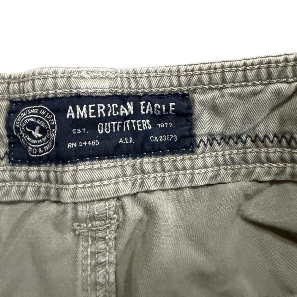 American Eagle Cargo Shorts Mens 33 Longer Length Khaki 11" Inseam - Picture 4 of 5